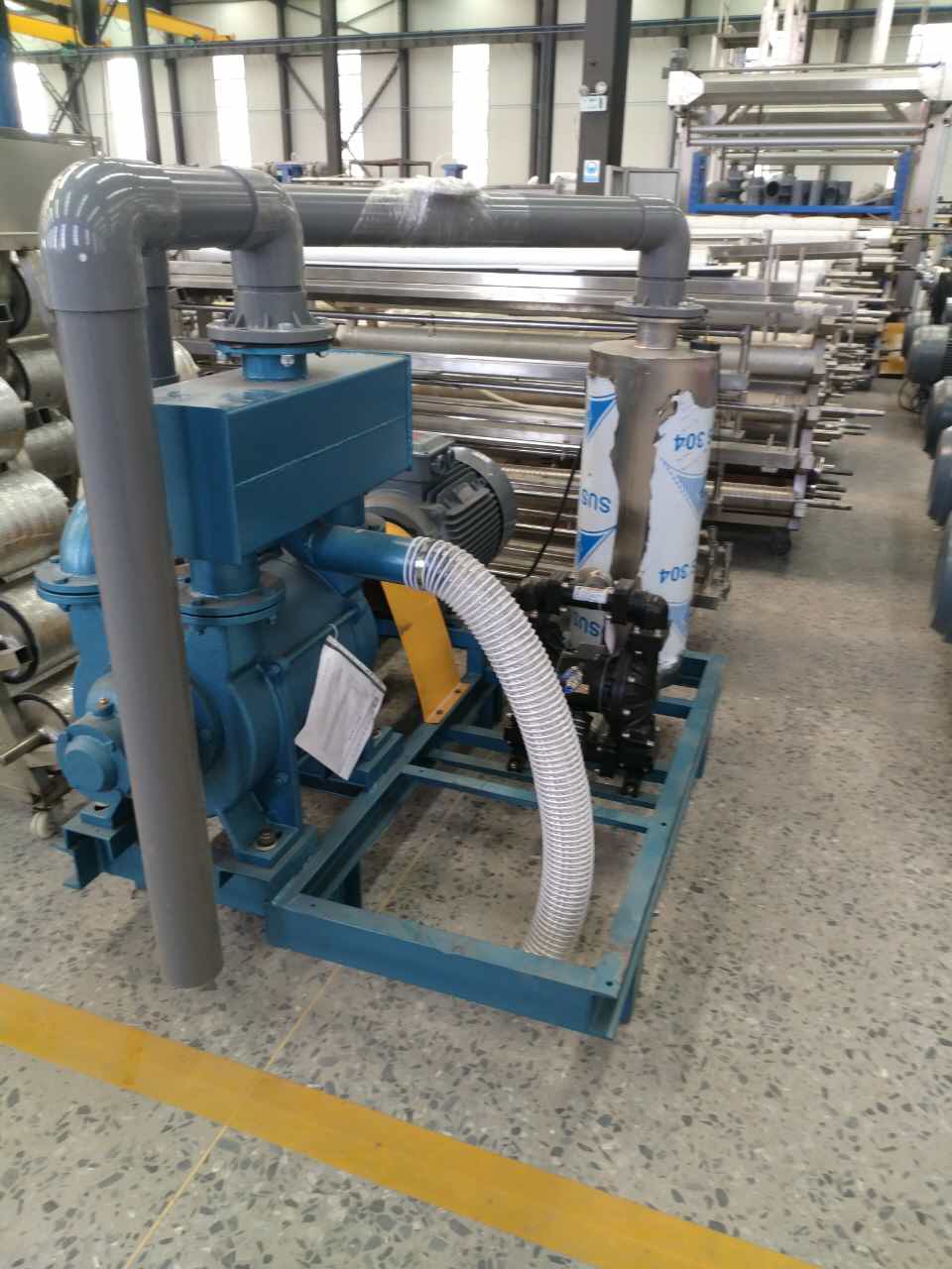 染整機械廠水環(huán)式真空泵使用現(xiàn)場